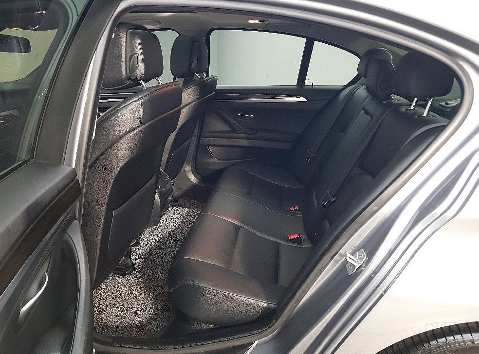 BMW 5시리즈 528i xDrive 사진 9