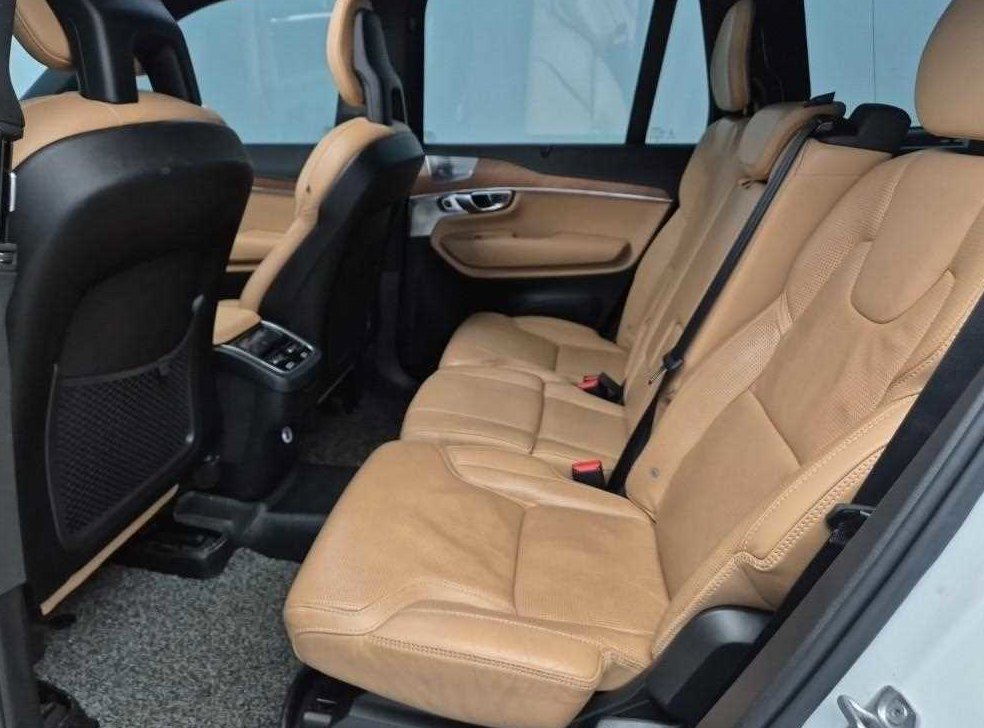 볼보 XC90 2.0 T6 AWD 사진 12