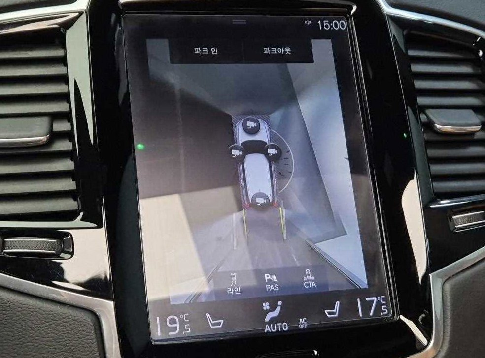 볼보 XC90 2.0 T6 AWD 사진 15