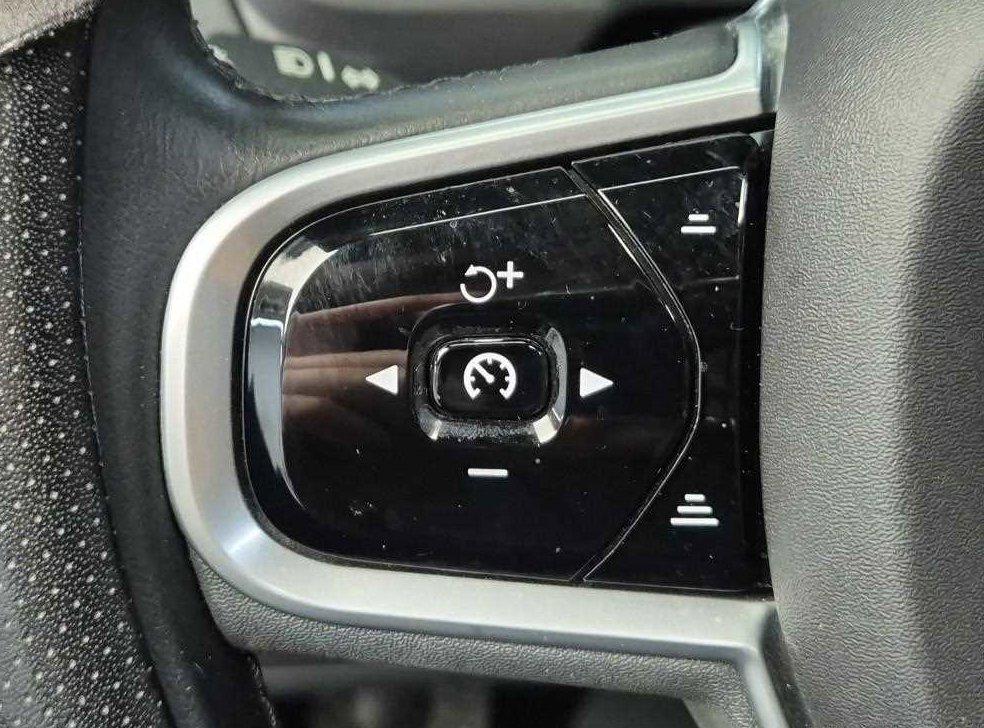 볼보 XC90 2.0 T6 AWD 사진 16