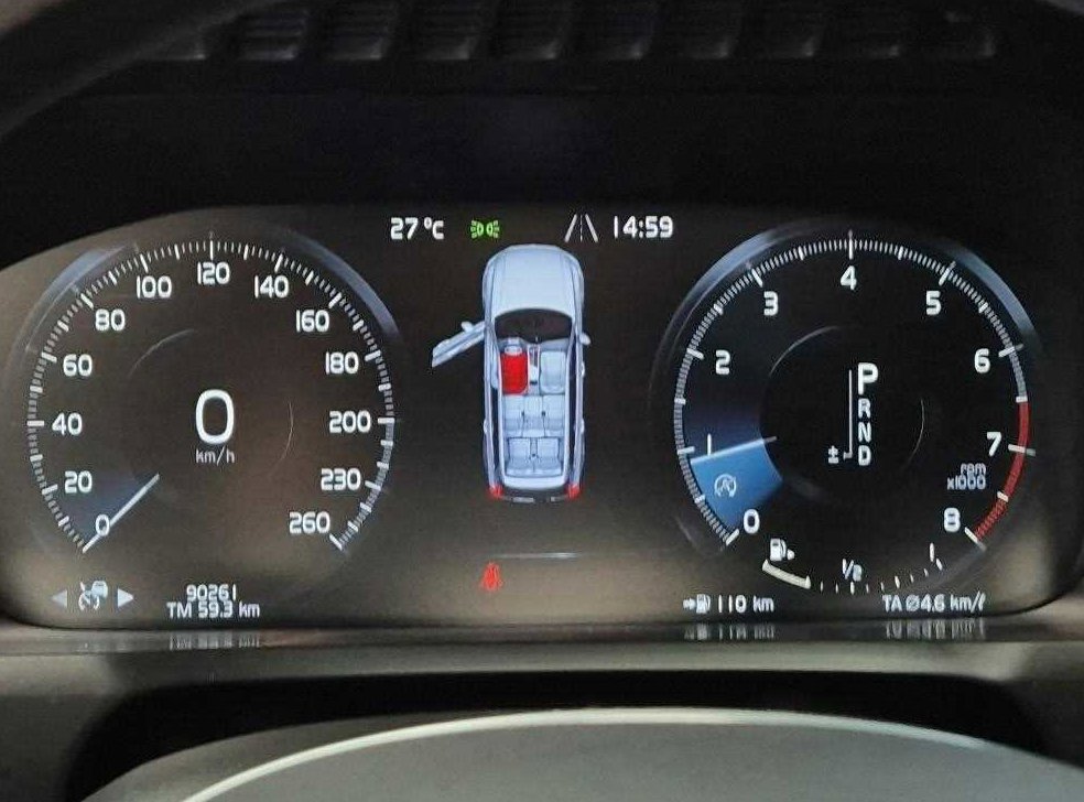볼보 XC90 2.0 T6 AWD 사진 6