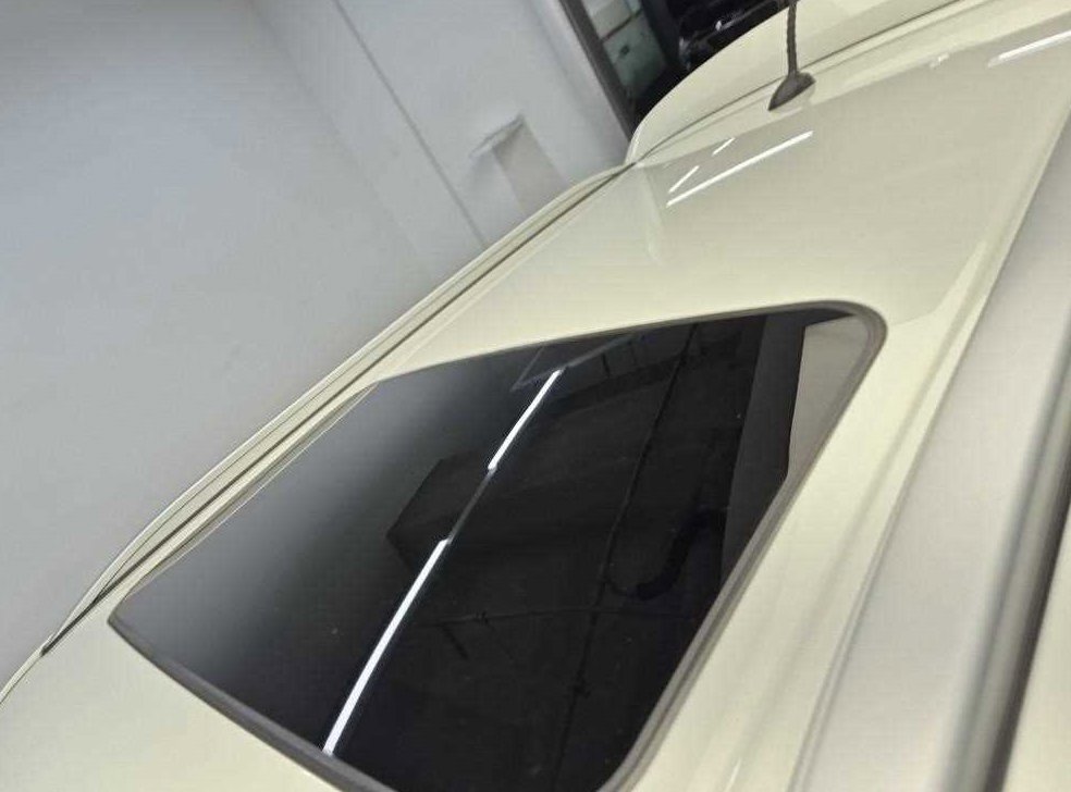 KG모빌리티(쌍용)  티볼리 디젤 2WD 1.6 LX 사진 13