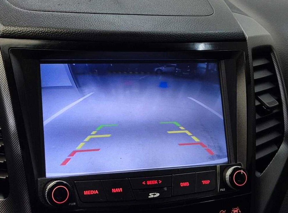 KG모빌리티(쌍용)  티볼리 디젤 2WD 1.6 LX 사진 15