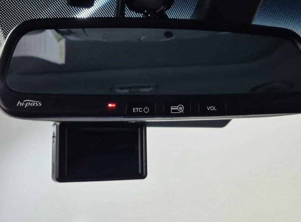 KG모빌리티(쌍용)  티볼리 디젤 2WD 1.6 LX 사진 17