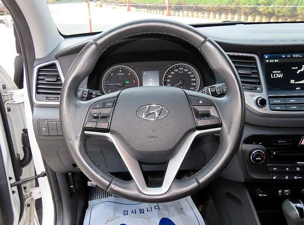 현대 투싼 디젤 1.7 2WD 사진 8