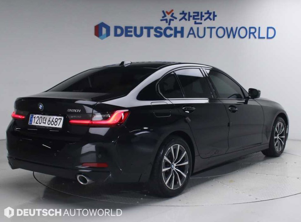 BMW 3시리즈 320i 사진 3