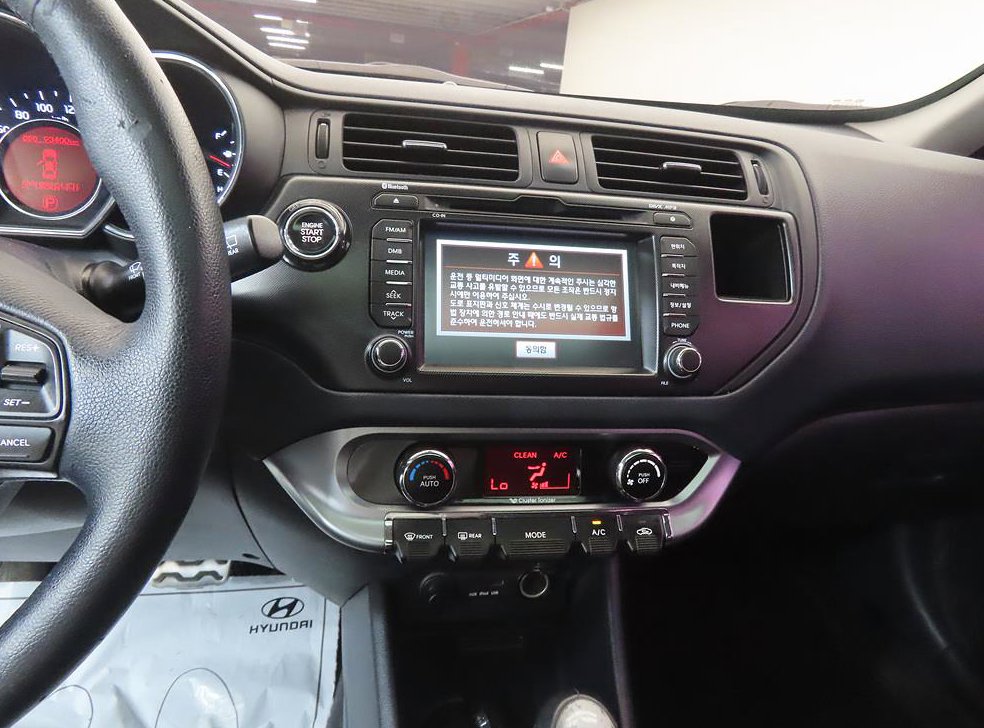 기아 프라이드 5DR 1.6GDI 프레스티지 사진 10