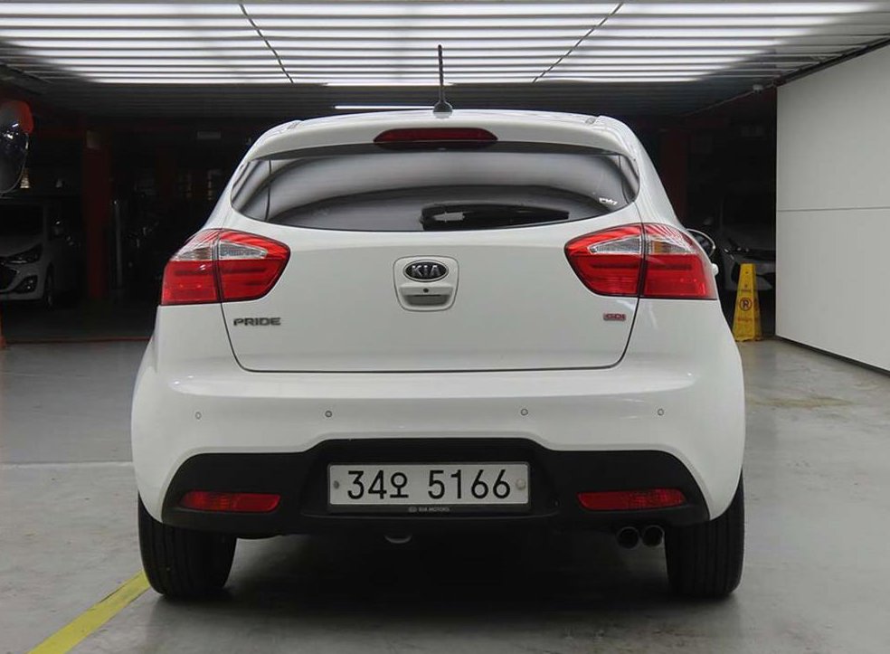 기아 프라이드 5DR 1.6GDI 프레스티지 사진 3