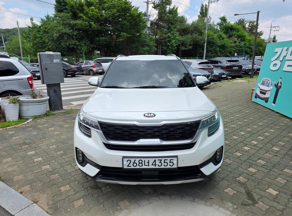 기아 셀토스 가솔린 1.6 터보 4WD 사진 2