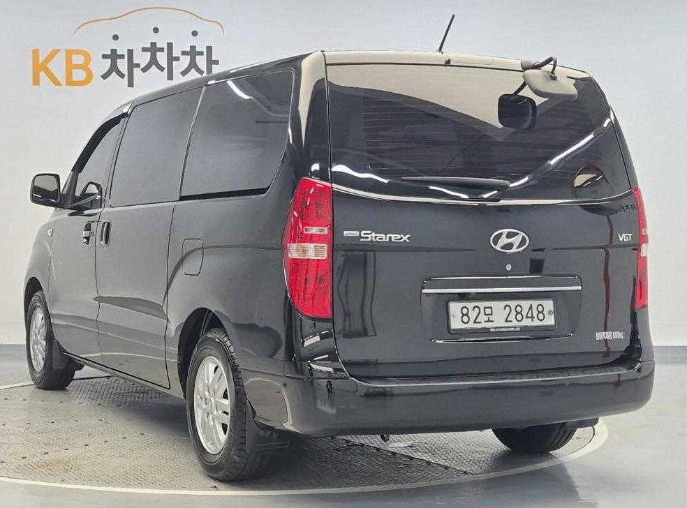 현대 스타렉스 2WD 밴 3인승 사진 2