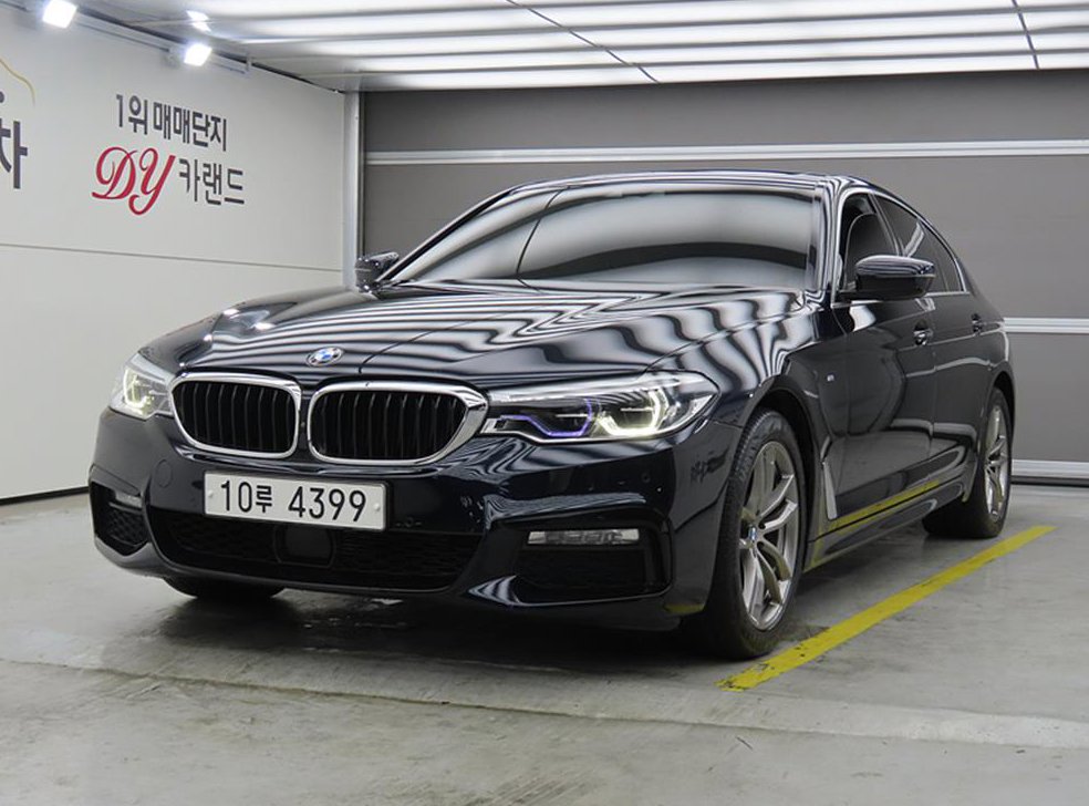 BMW 5시리즈 520d xDrive M 스포츠 플러스