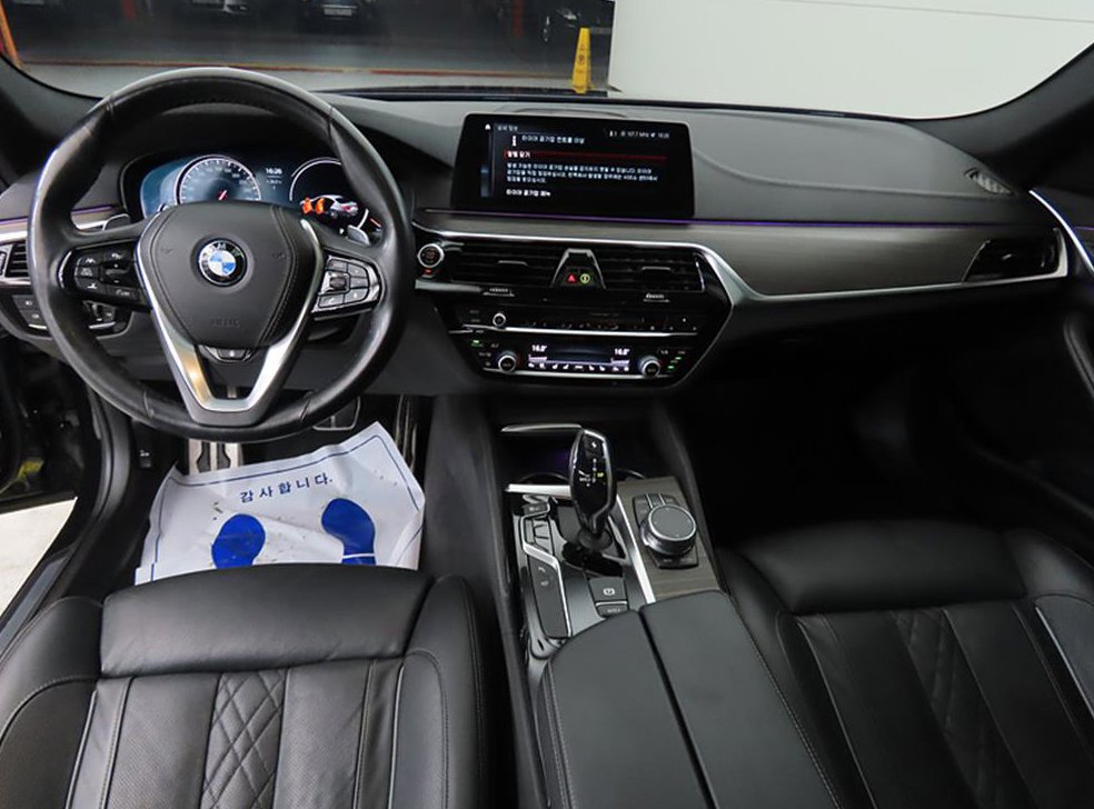 BMW 5시리즈 520d xDrive M 스포츠 플러스 사진 7