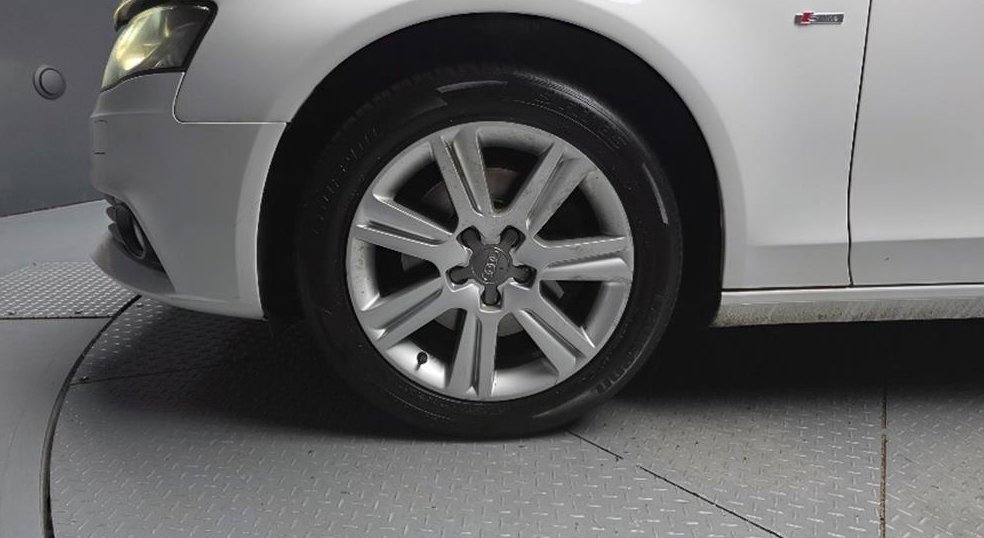 아우디 A4 2.0 TDI 사진 5