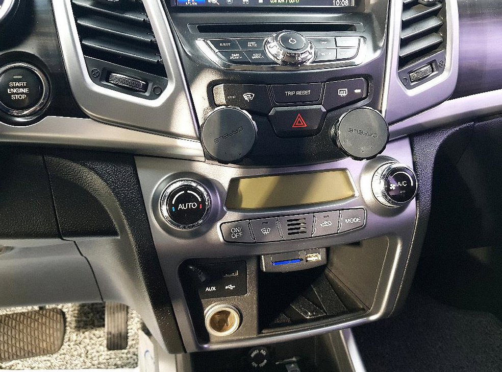 KG모빌리티(쌍용)  코란도 4WD 2.0 CVT 사진 12