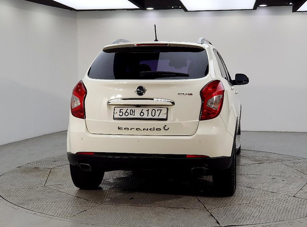 KG모빌리티(쌍용)  코란도 4WD 2.0 CVT 사진 3