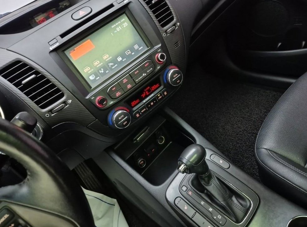 기아 K3 1.6 GDI 트렌디 사진 9