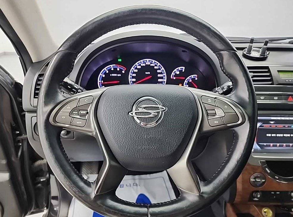 KG모빌리티(쌍용)  렉스턴 2.2 4WD RX7 사진 9