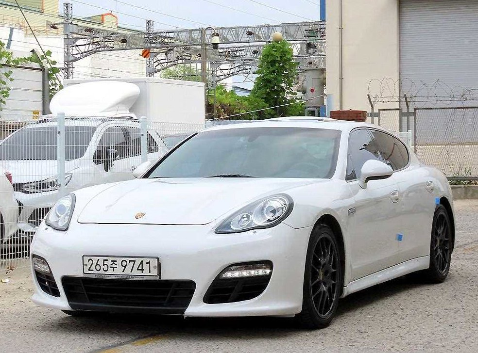 포르쉐 파나메라 3.6 AWD