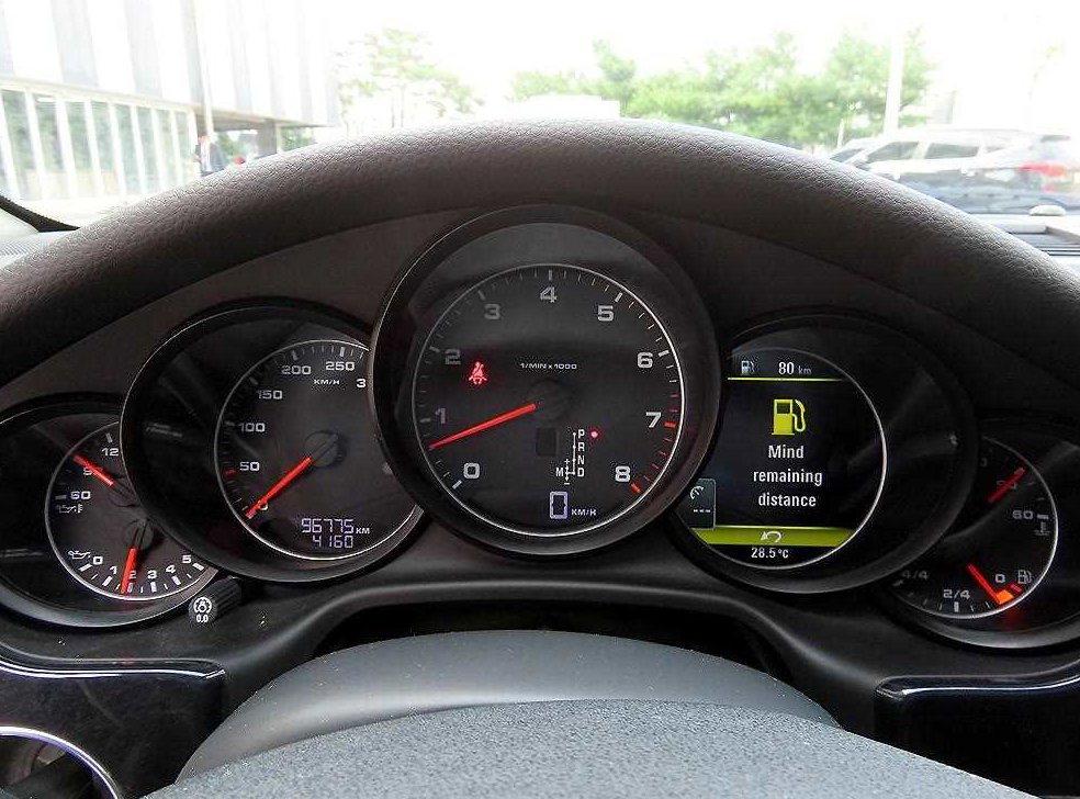 포르쉐 파나메라 3.6 AWD 사진 9