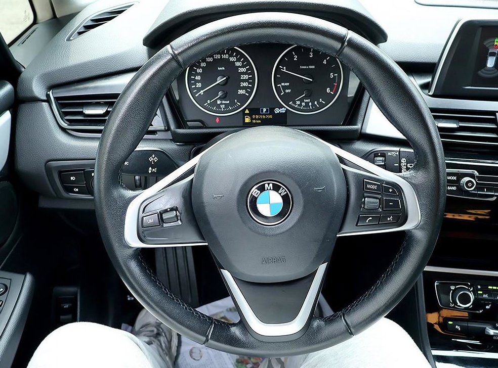 BMW 2시리즈 조이 사진 8