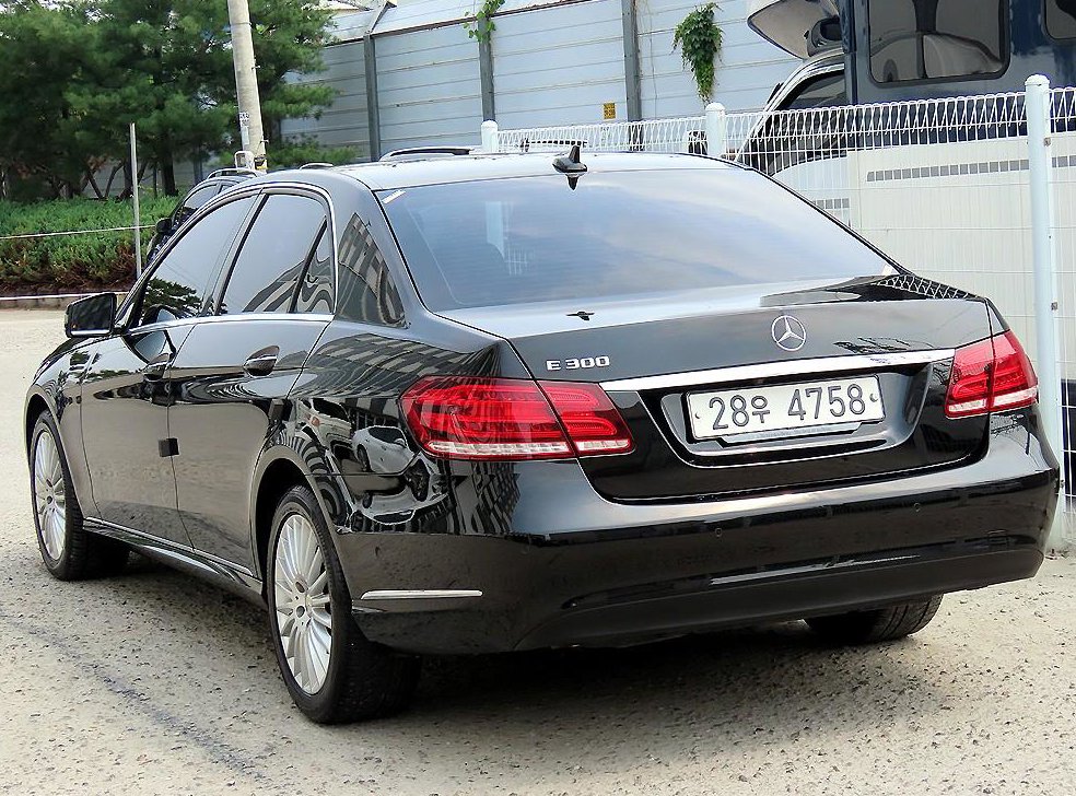 벤츠 E 클래스 E300 엘레강스 사진 3