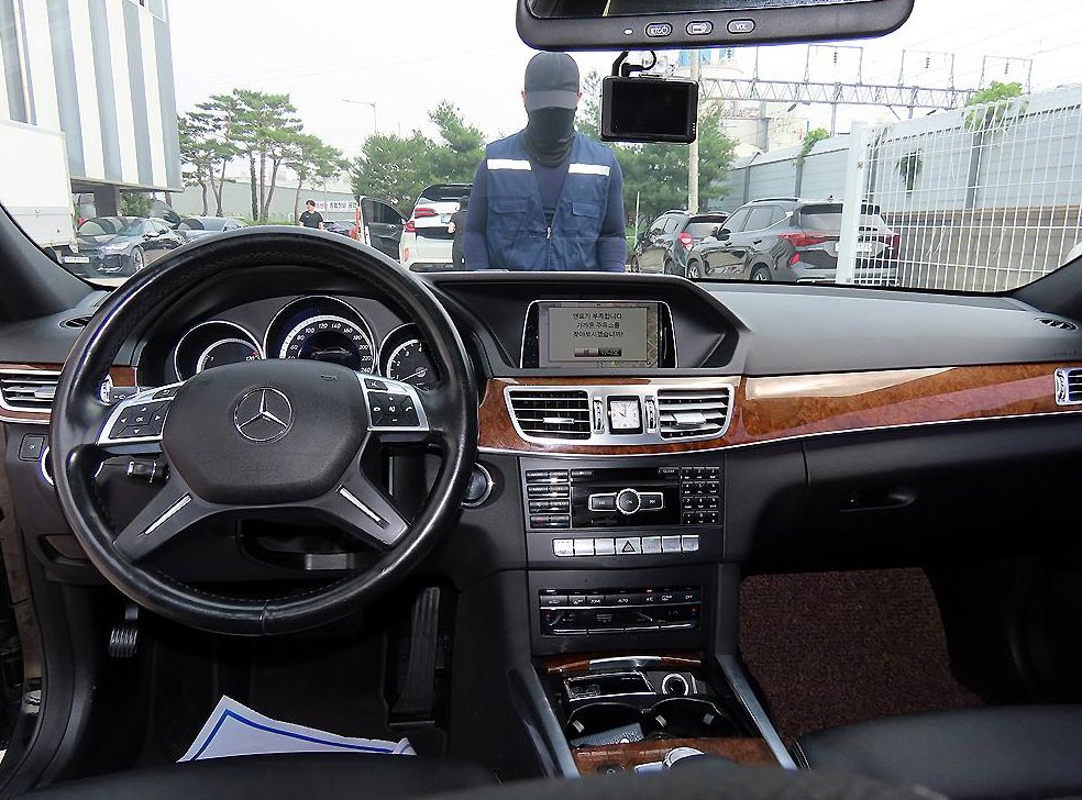 벤츠 E 클래스 E300 엘레강스 사진 7