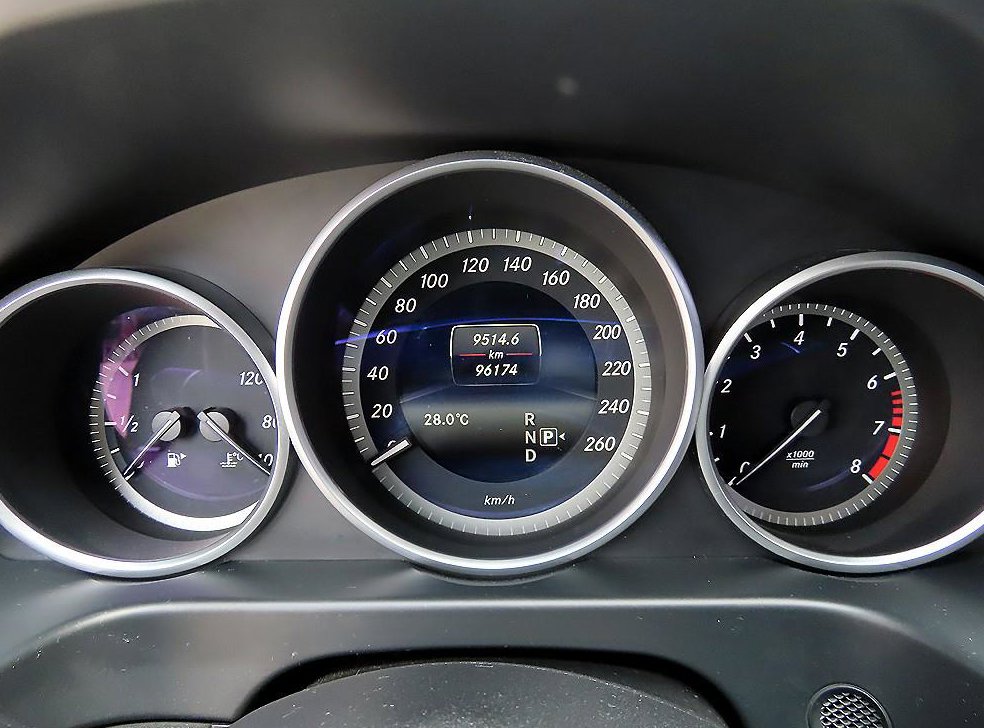 벤츠 E 클래스 E300 엘레강스 사진 9