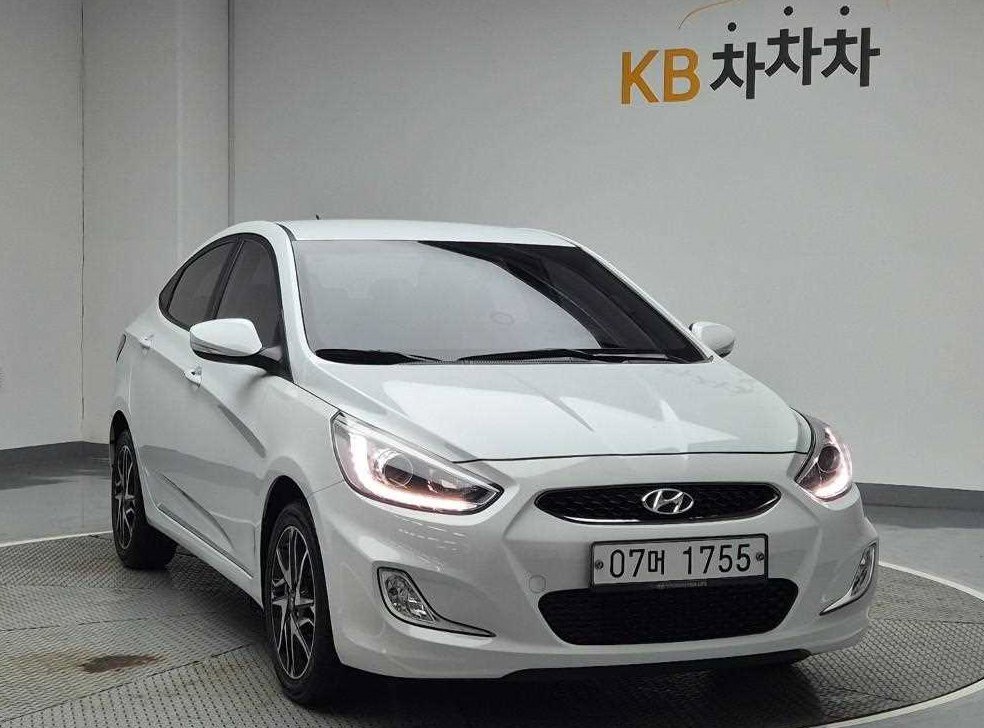 현대 엑센트 1.4VVT 프리미엄 사진 4