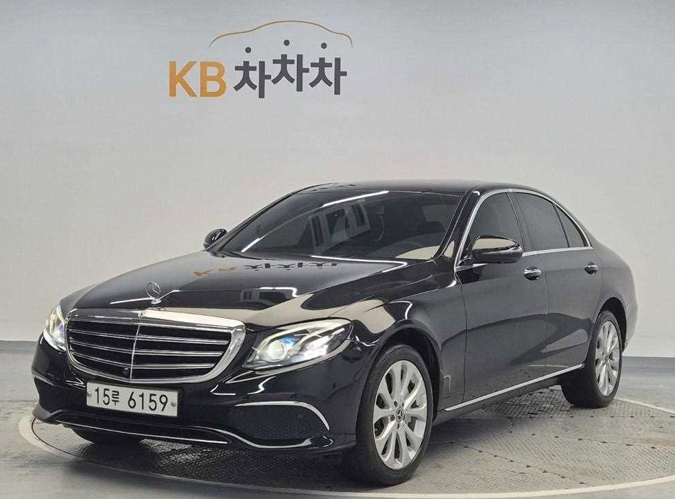 벤츠 E 클래스 E300 4MATIC 익스클루시브 스텐다드