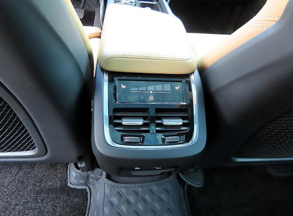 볼보 XC60 T6 AWD 인스크립션 사진 14