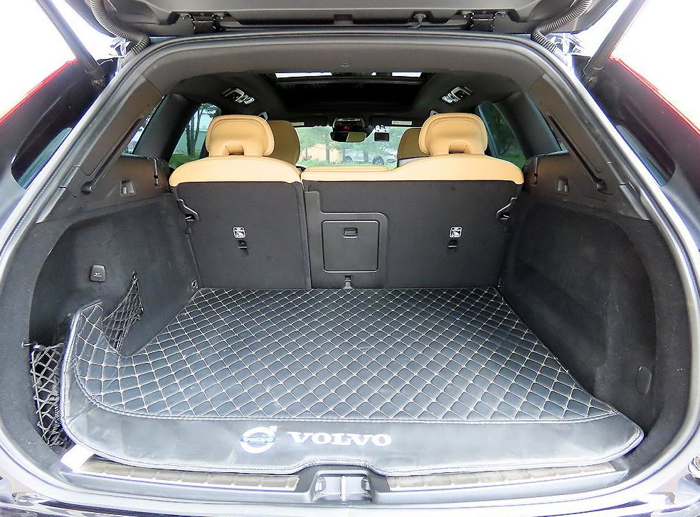 볼보 XC60 T6 AWD 인스크립션 사진 16