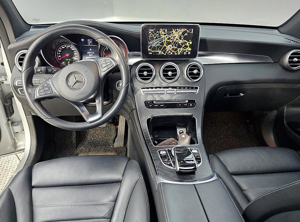 벤츠 GLC 클래스 GLC 220 d 4MAITC 프리미엄 사진 5