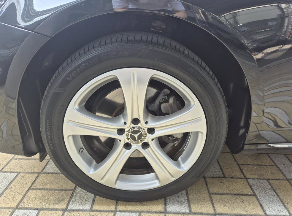 벤츠 E 클래스 E220d 아방가르드 사진 19