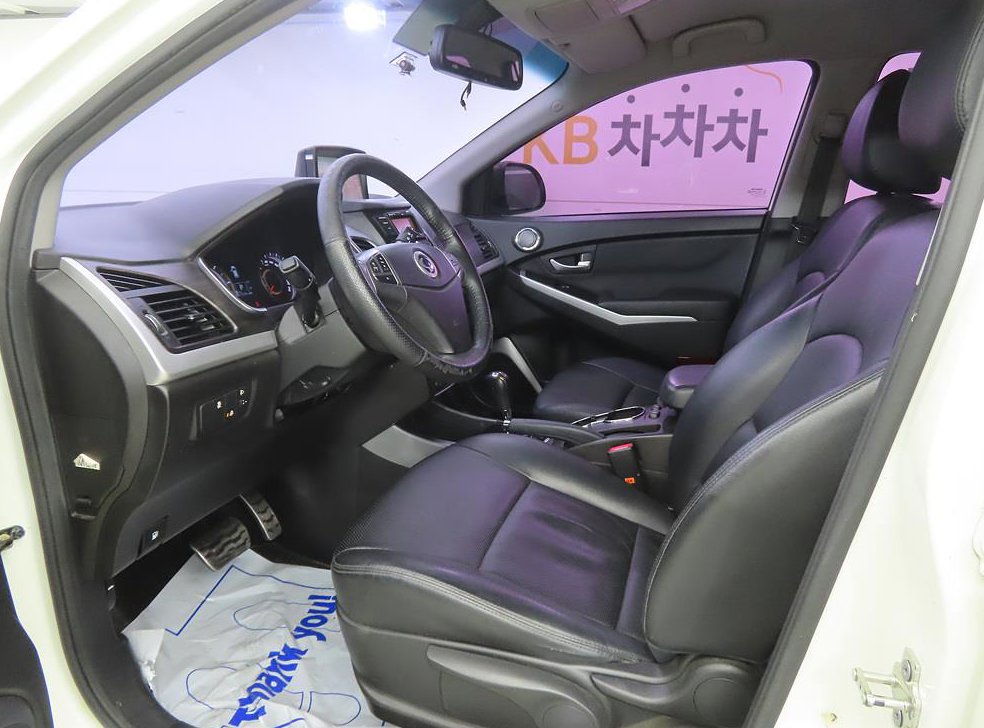 KG모빌리티(쌍용)  코란도 2WD 2.2 RX 사진 5