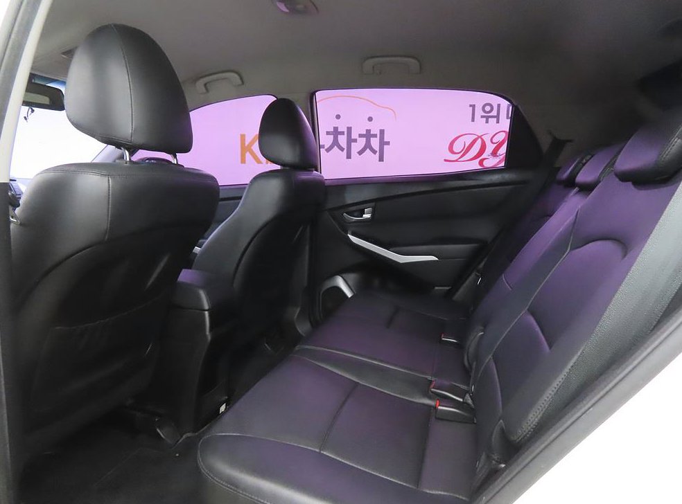 KG모빌리티(쌍용)  코란도 2WD 2.2 RX 사진 6