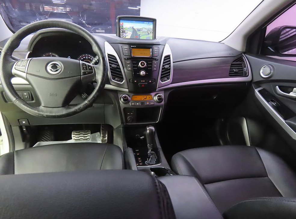 KG모빌리티(쌍용)  코란도 2WD 2.2 RX 사진 7