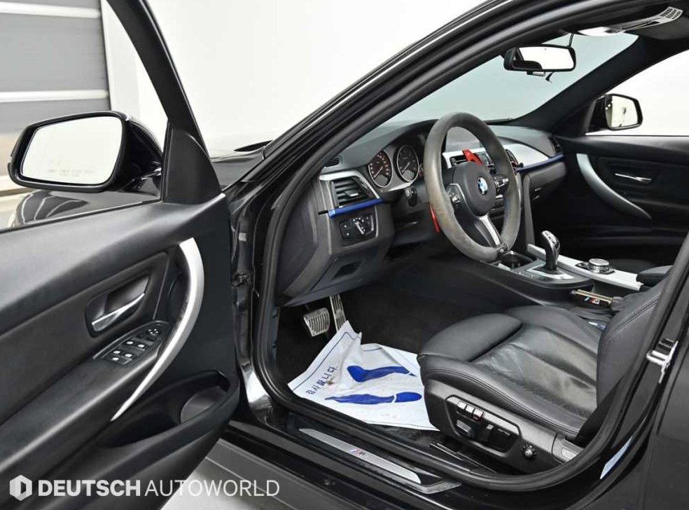 BMW 3시리즈 320d M 스포츠 사진 11