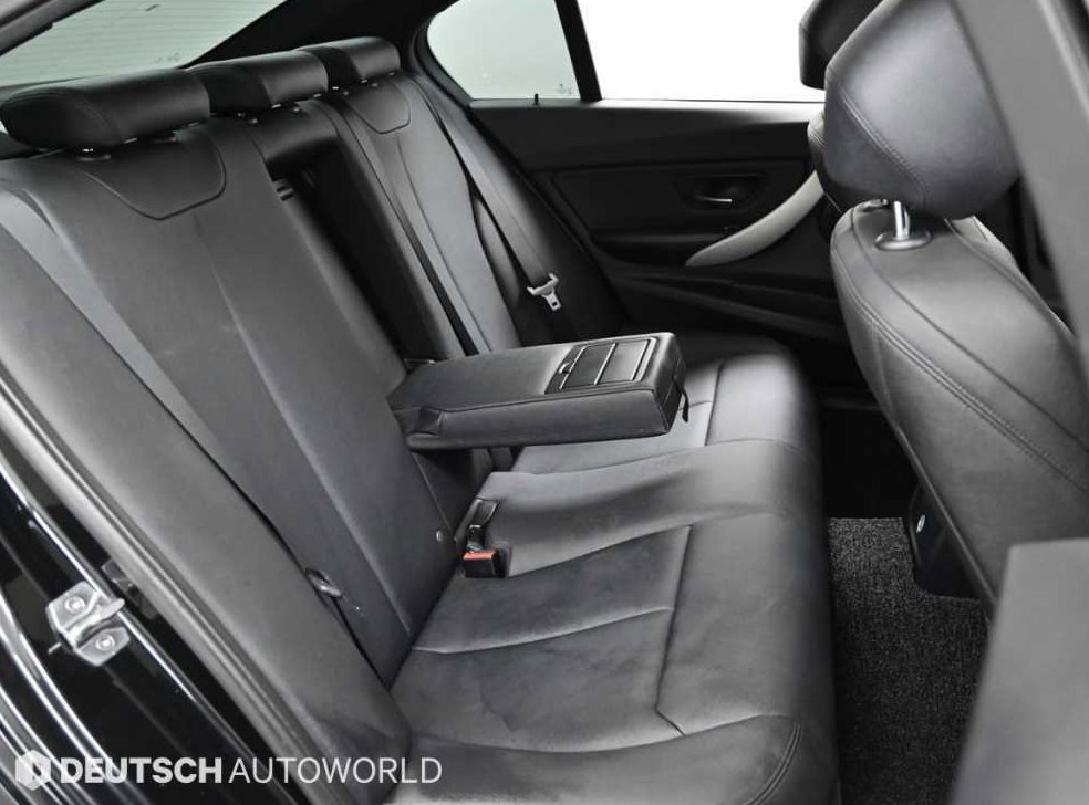 BMW 3시리즈 320d M 스포츠 사진 12