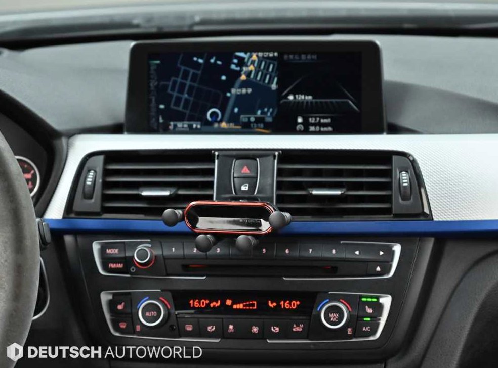 BMW 3시리즈 320d M 스포츠 사진 14