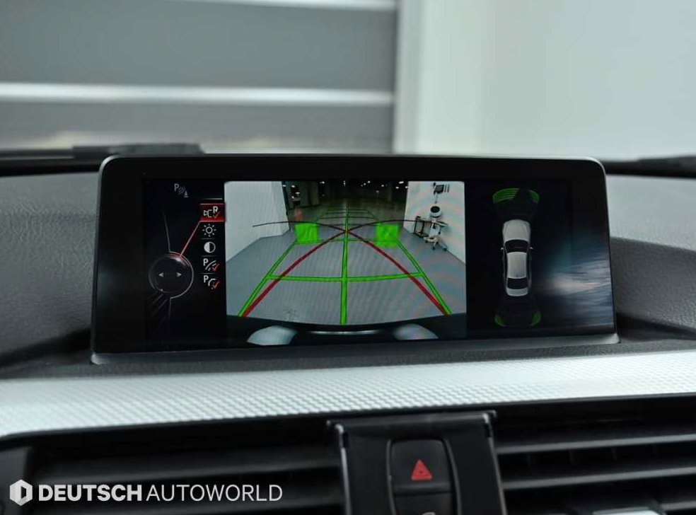 BMW 3시리즈 320d M 스포츠 사진 15