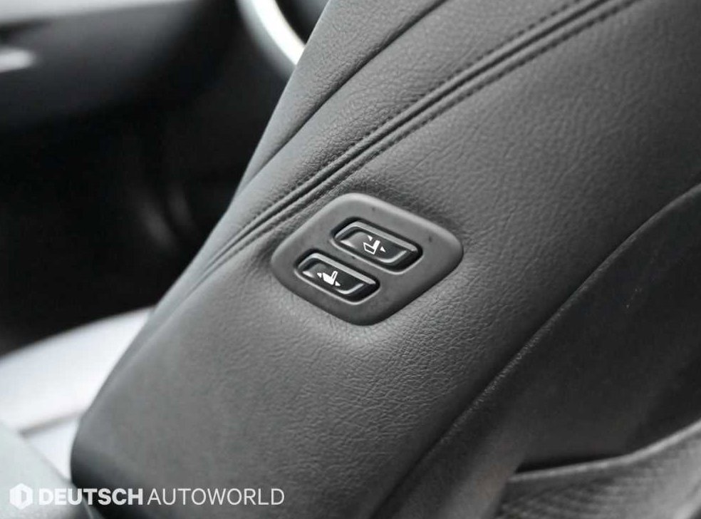 BMW 3시리즈 320d M 스포츠 사진 16