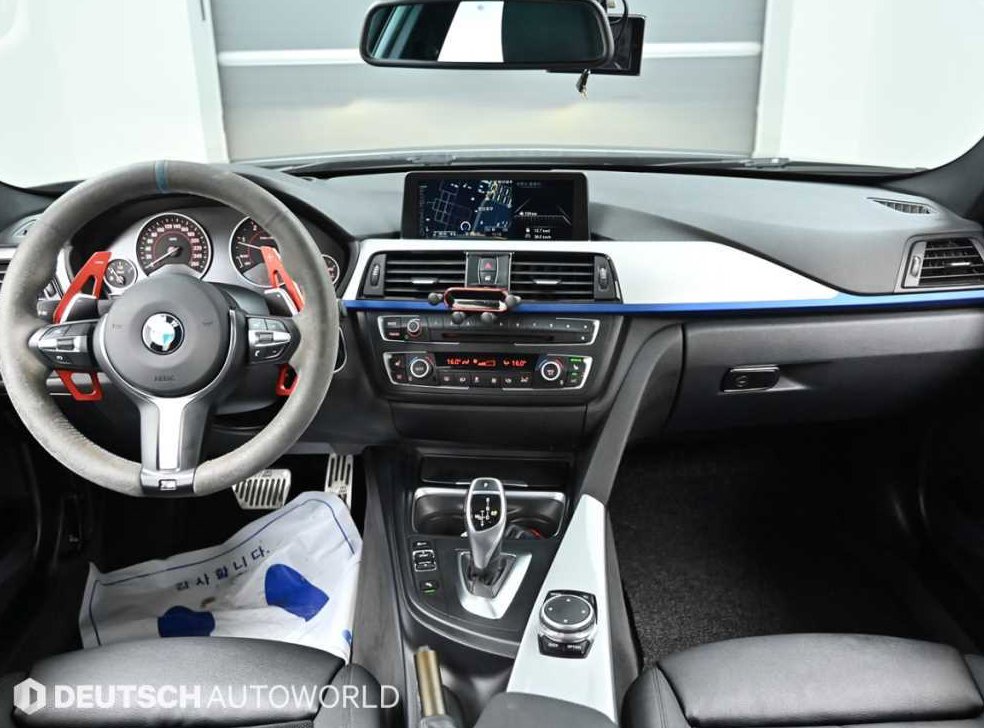 BMW 3시리즈 320d M 스포츠 사진 7