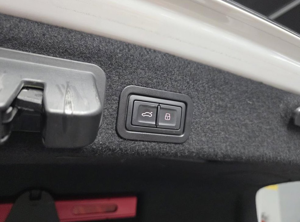 아우디 A6 40 TDI 콰트로 사진 15