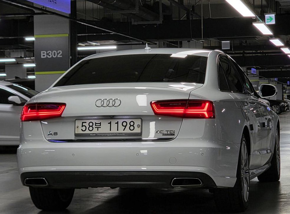 아우디 A6 40 TDI 콰트로 사진 2