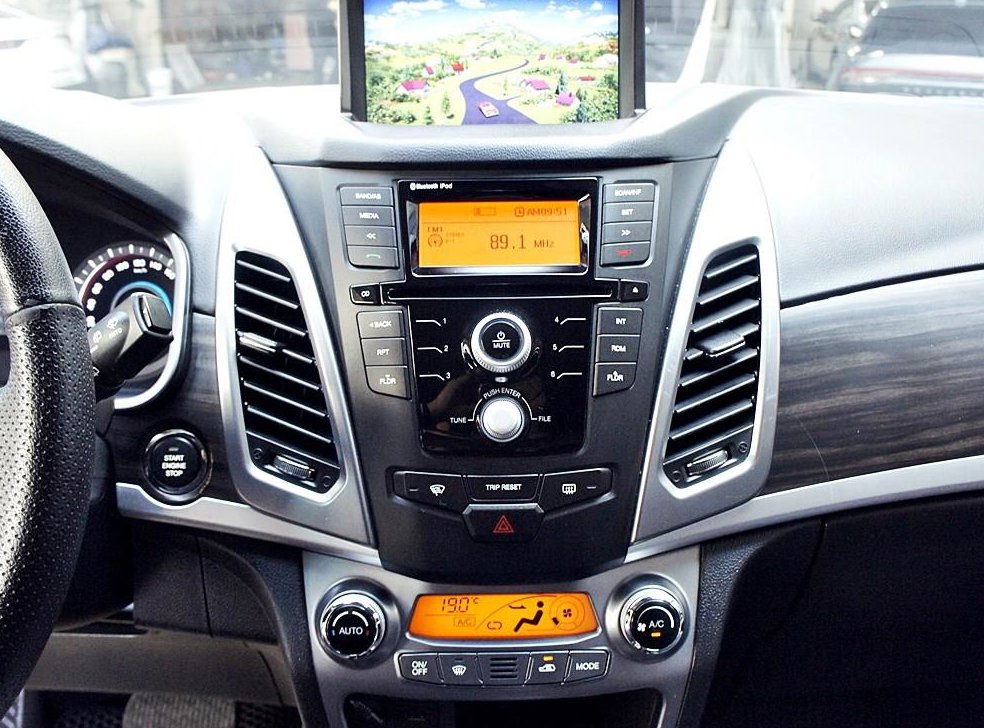 KG모빌리티(쌍용)  코란도 2WD 2.0 RX 사진 10