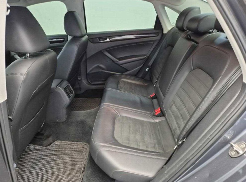 폭스바겐 파사트 2.0 TDI 사진 12