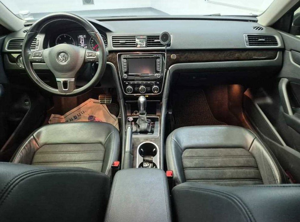 폭스바겐 파사트 2.0 TDI 사진 7