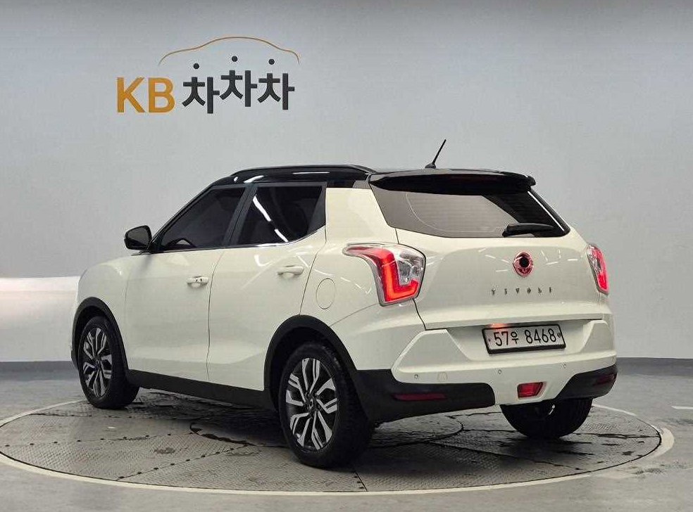 KG모빌리티(쌍용)  티볼리 2WD 가솔린 기어Ⅱ 사진 2