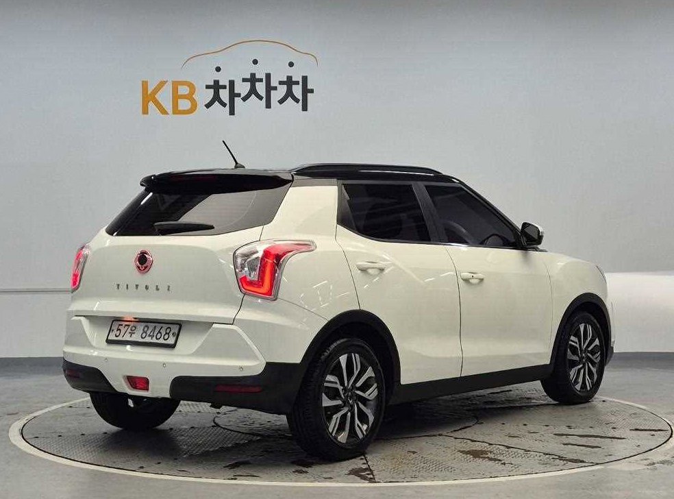 KG모빌리티(쌍용)  티볼리 2WD 가솔린 기어Ⅱ 사진 3
