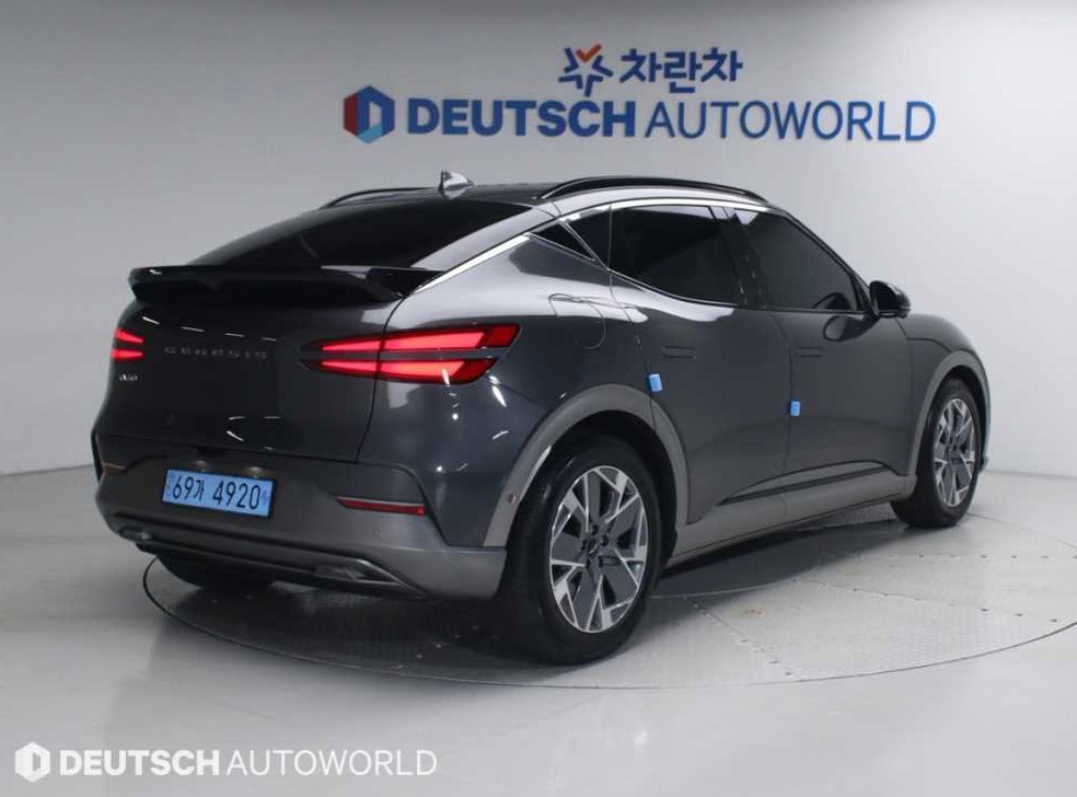 제네시스 GV60 스탠다드 2WD 사진 2